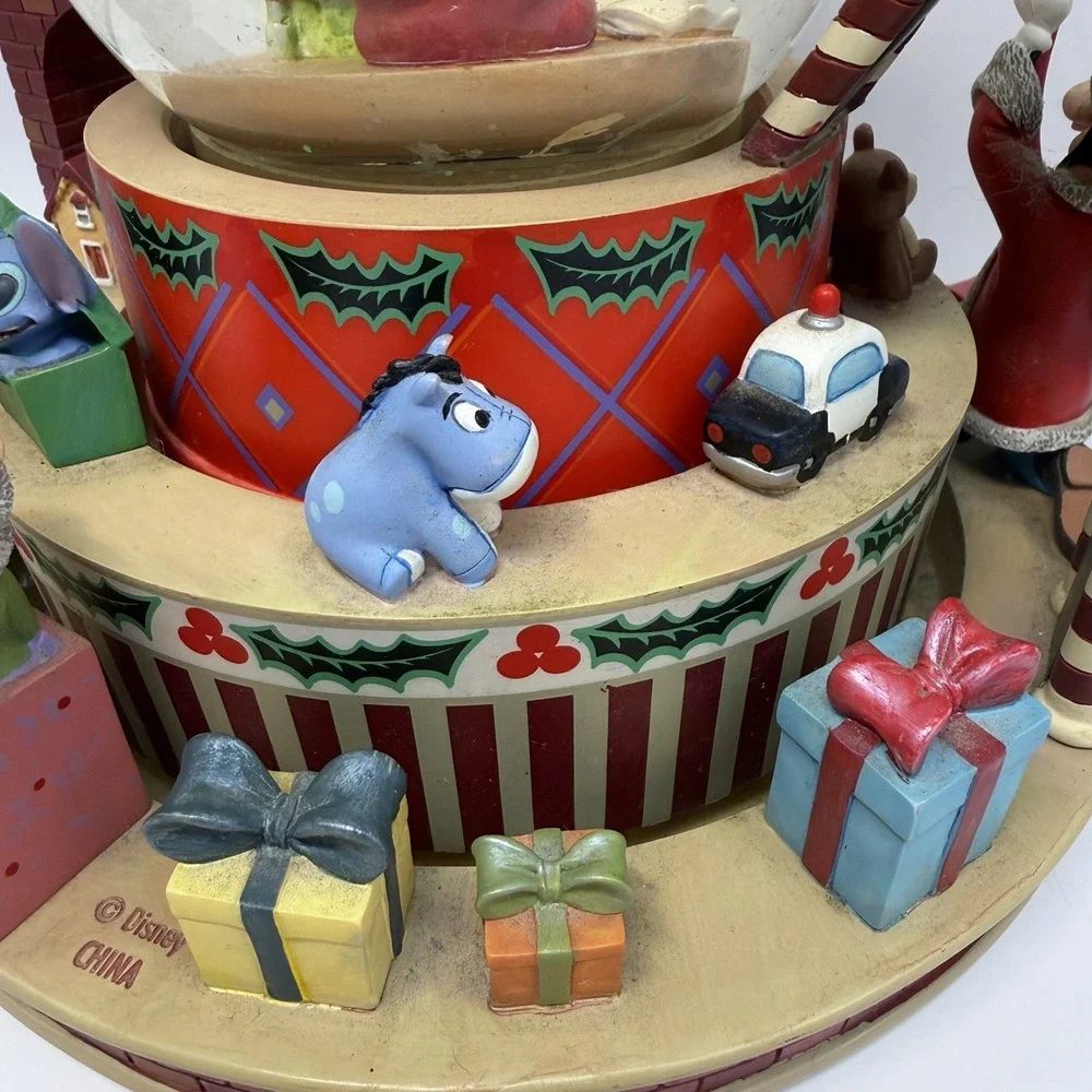 Disney Christmas Santa's Workshop Snow Globe Mickey Snow White Tinkerbell Goofy - Picture 14 of 16